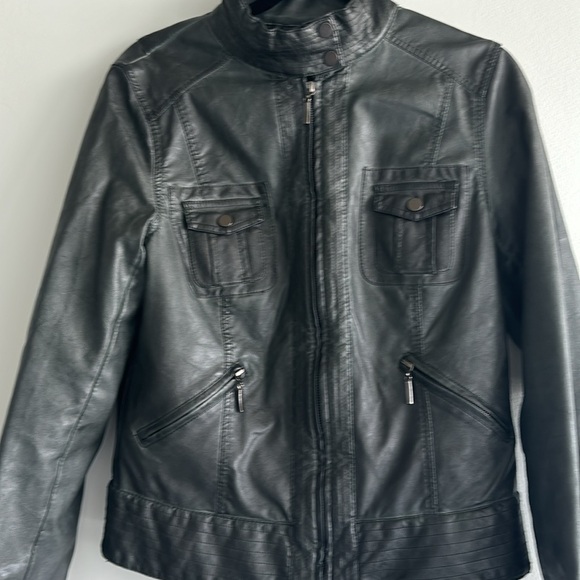 Studio M Classic Green Leather Jacket - Picture 4 of 12